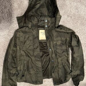 Abercrombie & Fitch Olive Green Hooded Jacket camo